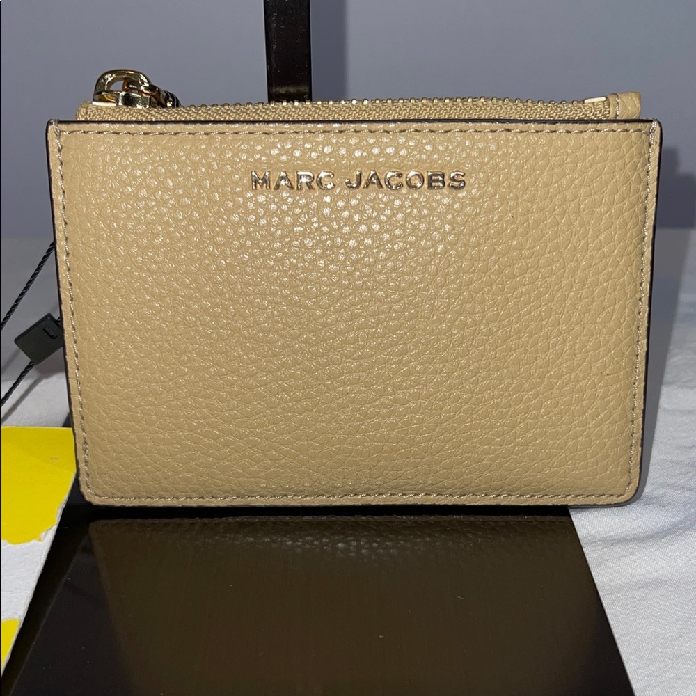 Marc Jacobs Beige Leather Wallet